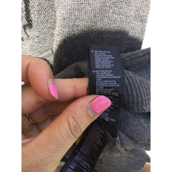 Star Wars Womens Sweater Size Small Grey Darth Vader Crew Neck Nerd Geek Twee - Picture 6 of 7